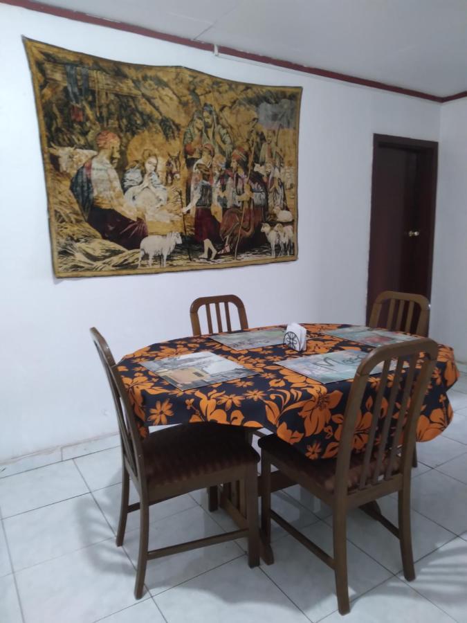 Hare O Ahani Hanga Roa Exteriér fotografie